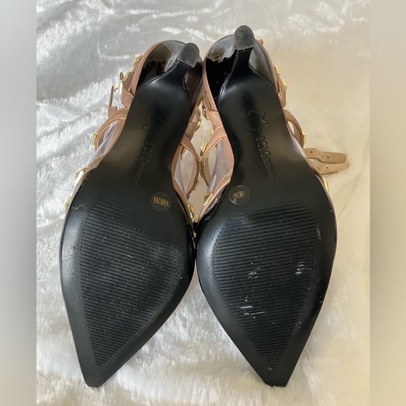 BCBGeneration Darron Two-Tone Patent Studded Pump, Size 6.5 - Picture 5 of 6